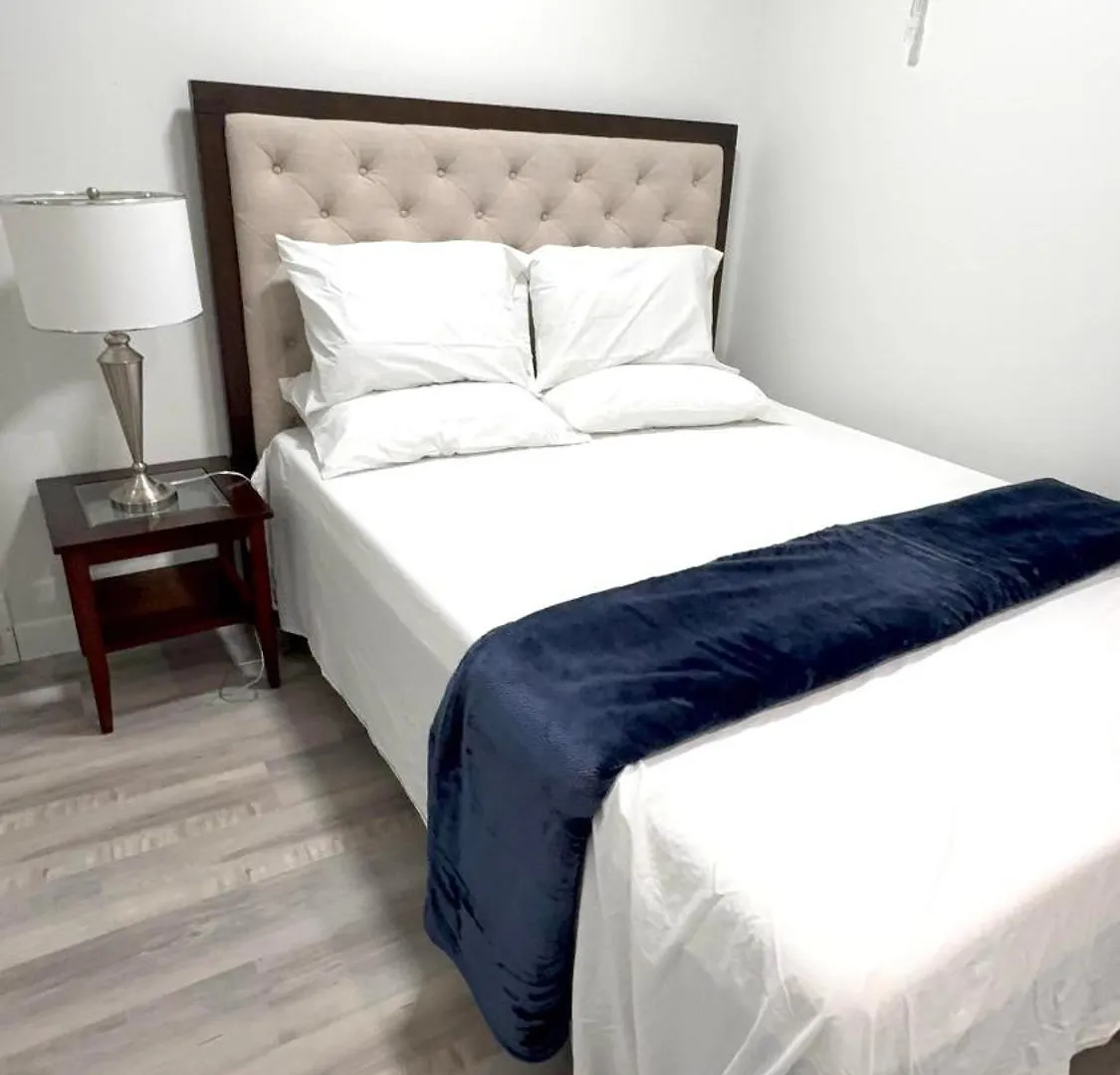 Private Modern 2 Bedroom Suite YYC